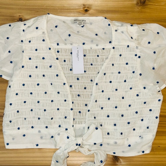 NEW American Eagle White/ Blue Polka Dot Tie-front Crop Shirt size Large NWT - Picture 9 of 13